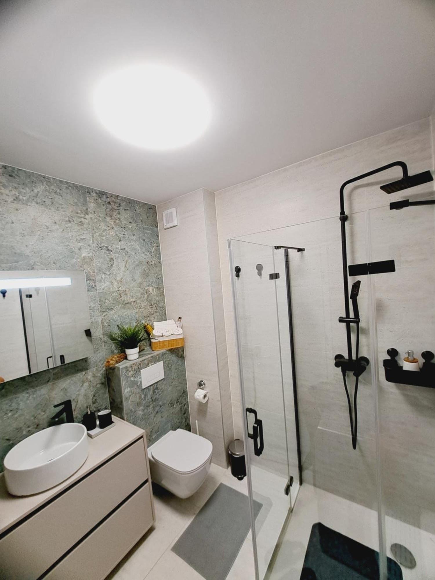 Cityana - Private Garage, 0-24 Self Check In *
