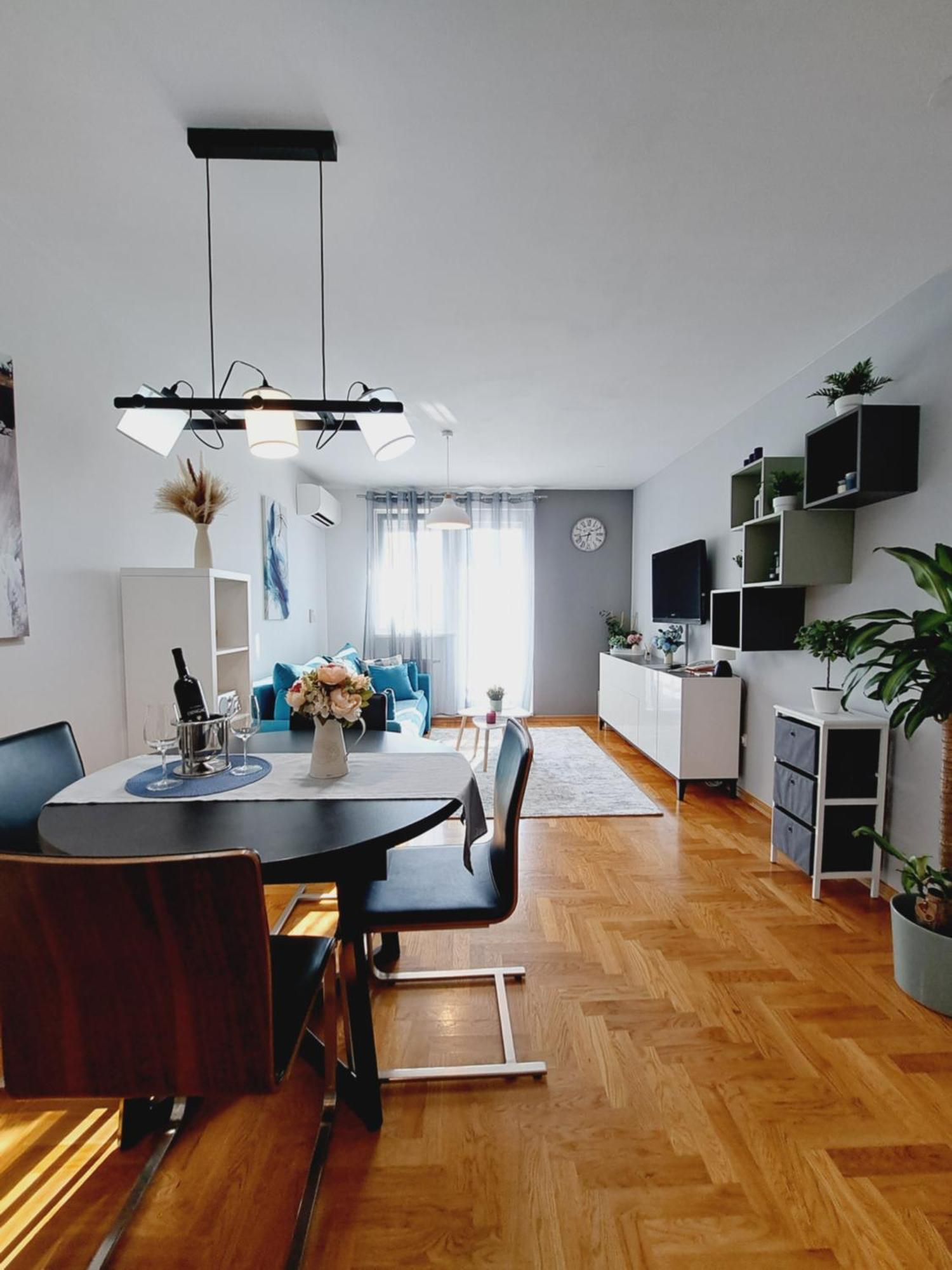 Cityana - Private Garage, 0-24 Self Check In Zagreb