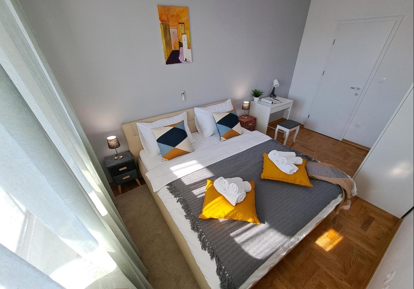 Cityana - Private Garage, 0-24 Self Check In Zagreb