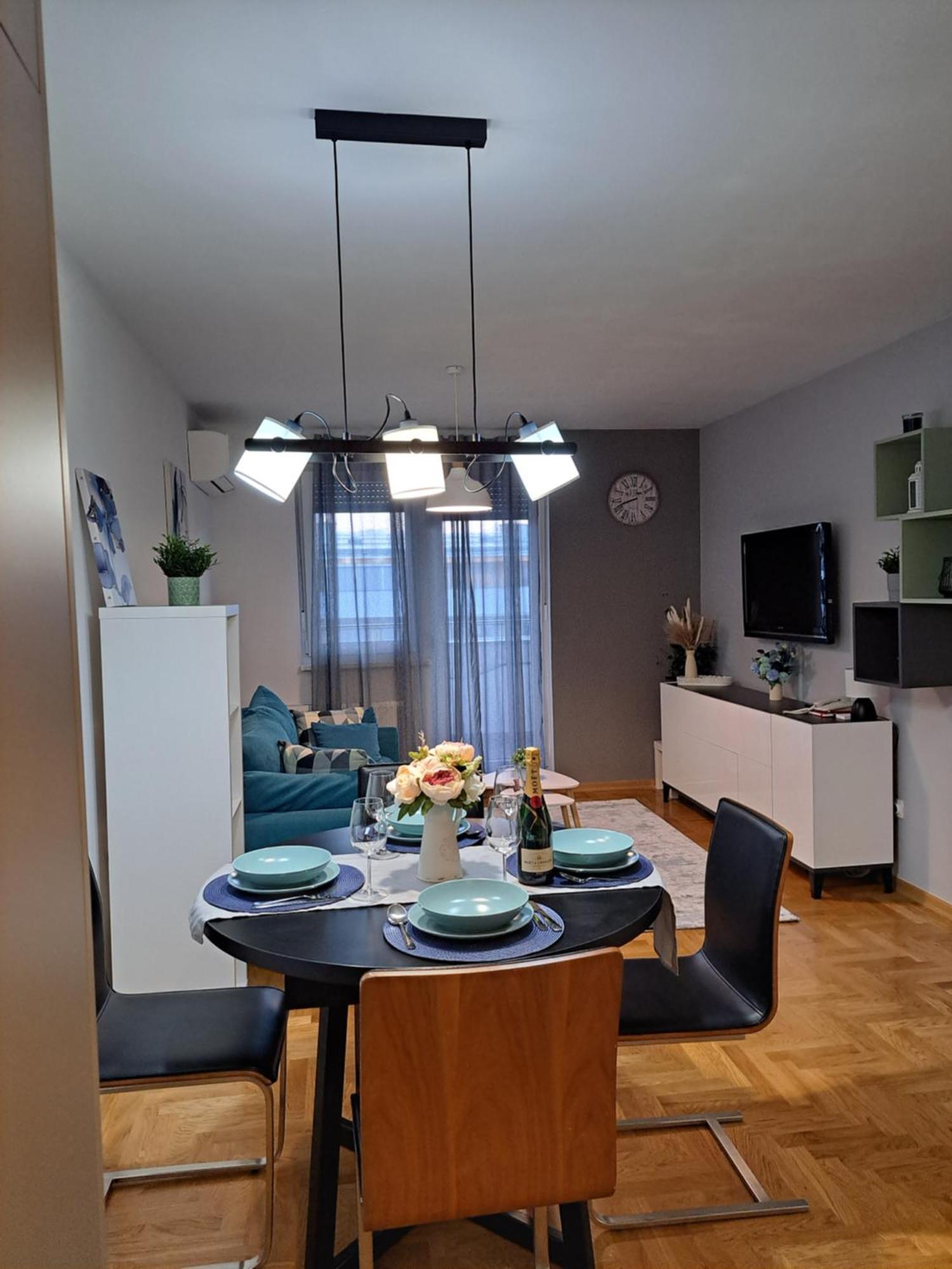 Cityana - Private Garage, 0-24 Self Check In Apartmán Zagreb